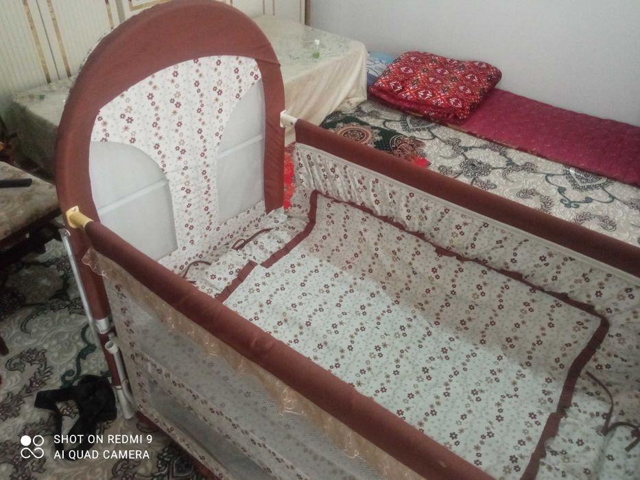 Детская кровать в хорошем состоянии