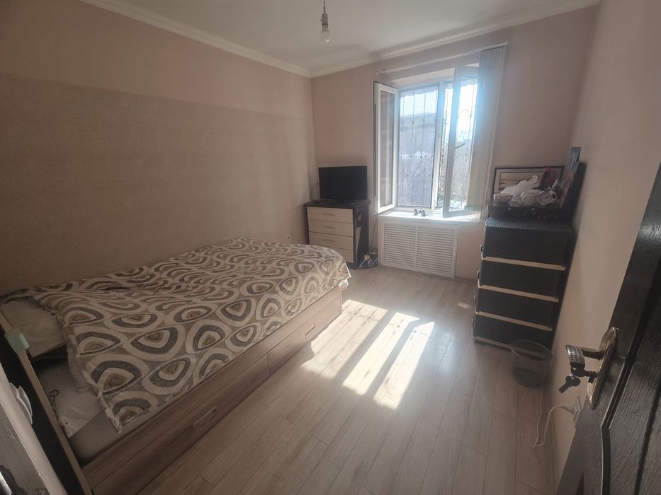 Продаётся Квартира на ц5 напротив монумента мужества около Monday otel