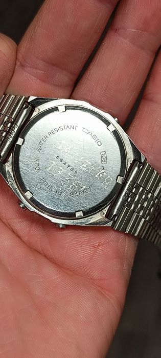 Casio  и Citizen часовници