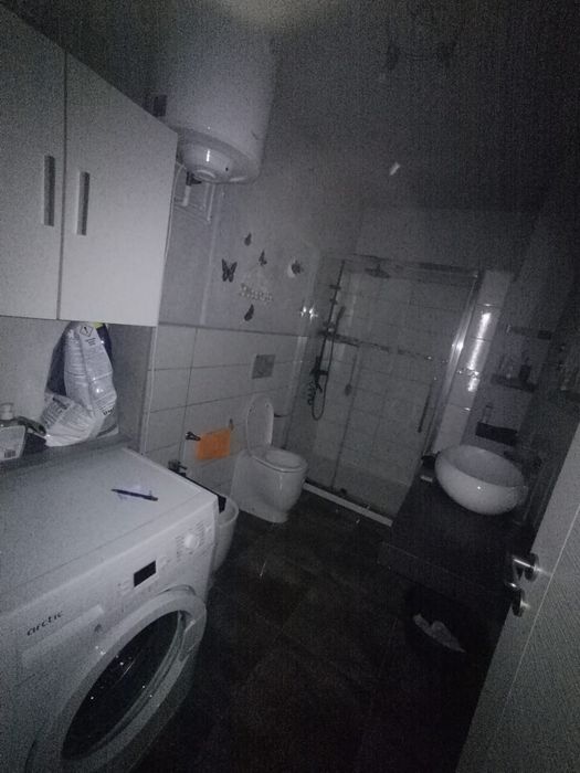 Vând apartament cu 3 camere