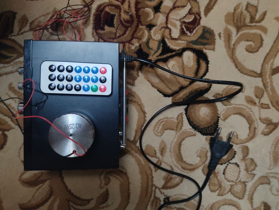 Вибро динамик( с усилителем)