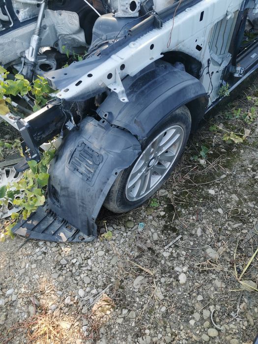carenaj stanga contra aripa bmw e90