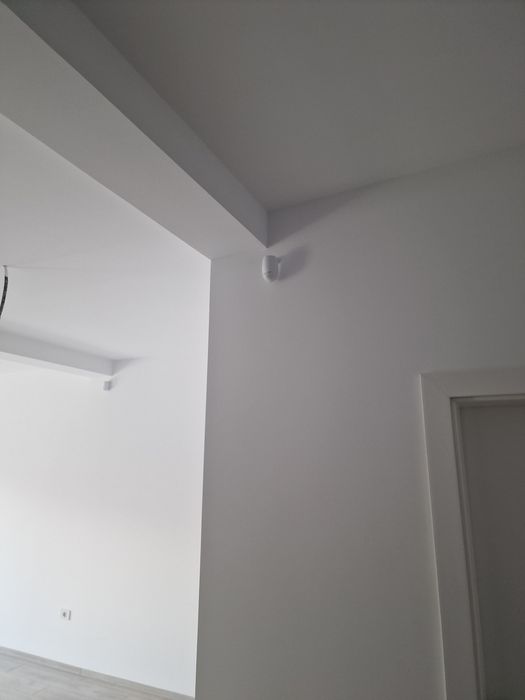 Camere, alarme, interfoane, automatizari porti