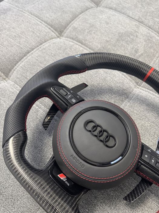 Volan Audi cu carbon , custom , a3 a4 a5 a6 a7 a8