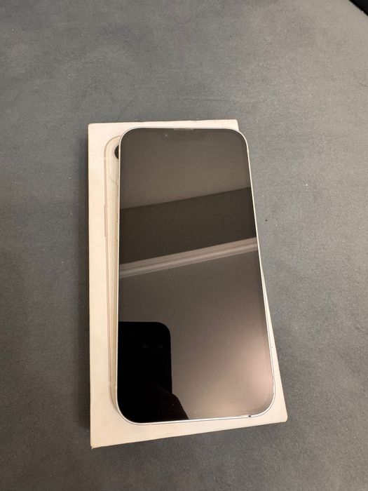 Продам iPhone 13 айфон 13