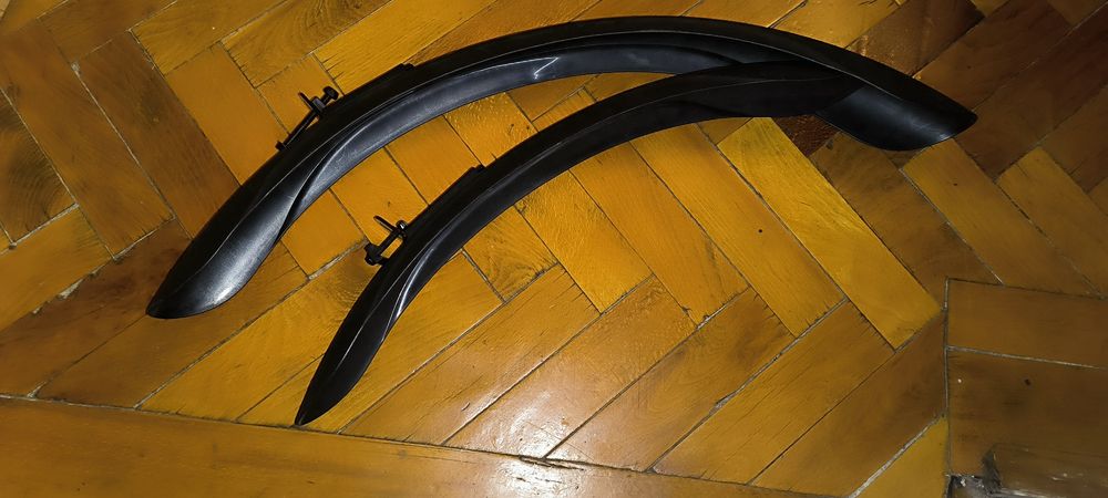 Vând aparatori roti biciclete