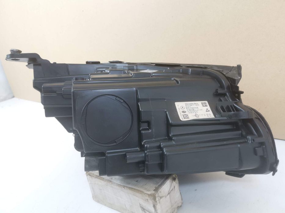 Мерцедес-Бенц E-Class / Mercedes-Benz E-Class W213 Лява фара Led High