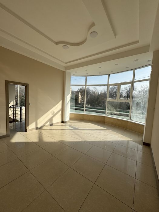 Сдаётся в аренду помещение 130 кв.м 2-этаж. М. Улугбек р-н, кора су-3