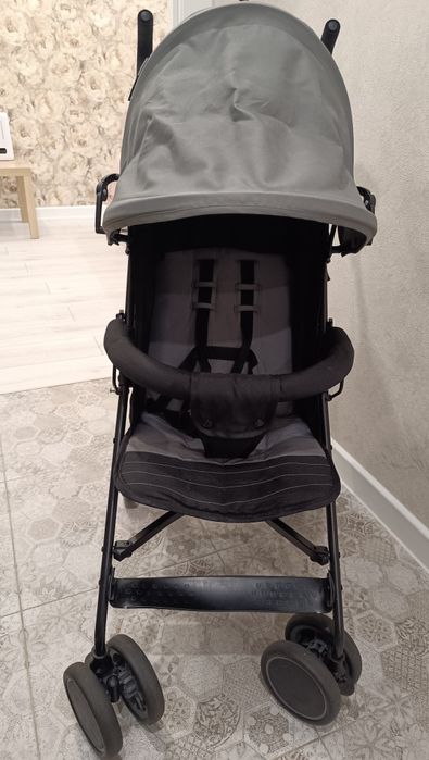 Продам коляску прогулочную BabyGo