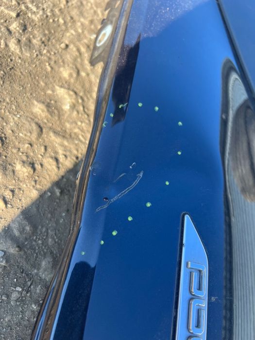 калник преден десен Audi A4 B9 комби allroad с забележка цвят lx5r