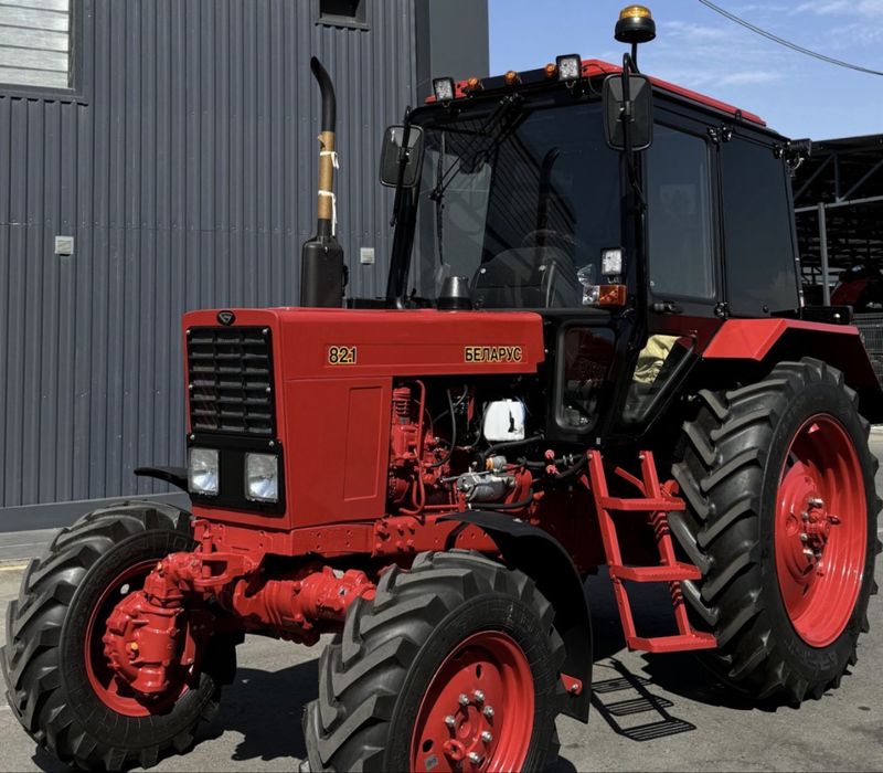 Traktor belarus 82.1