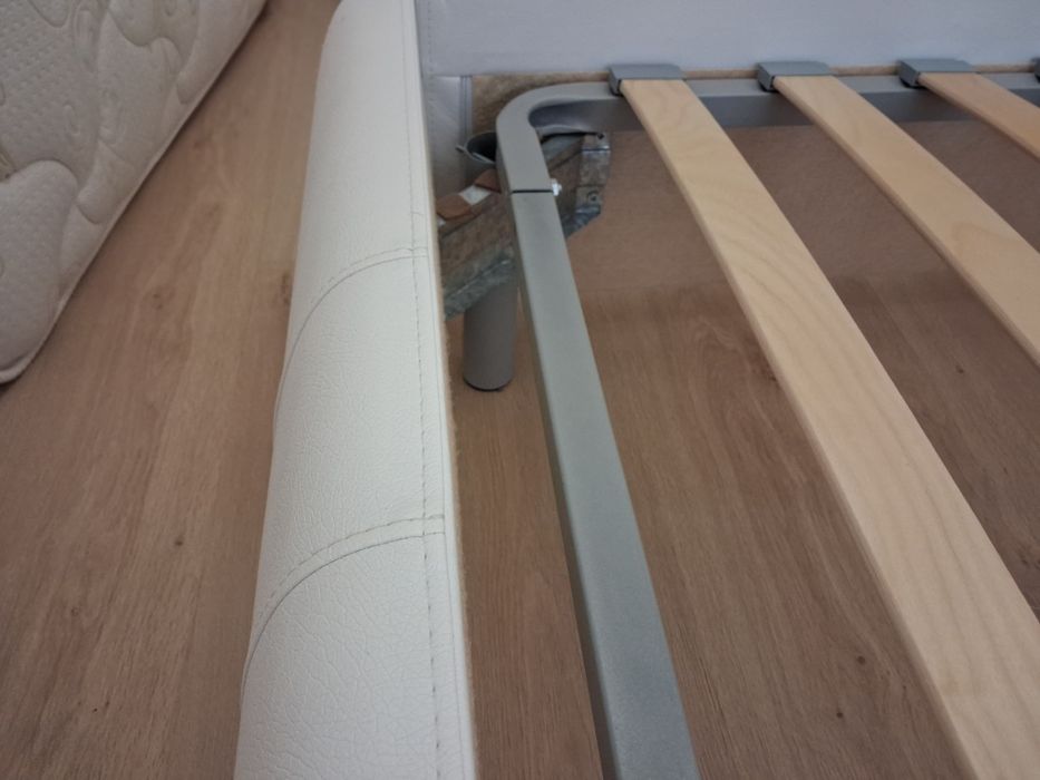 Продам 2х спальную кровать