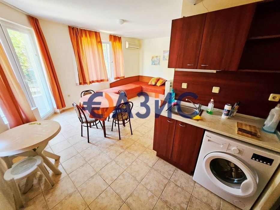 Продава се Двустаен апартамент в к.к. Слънчев бряг - 55 кв.м за 639 €/кв.м - Снимка #6