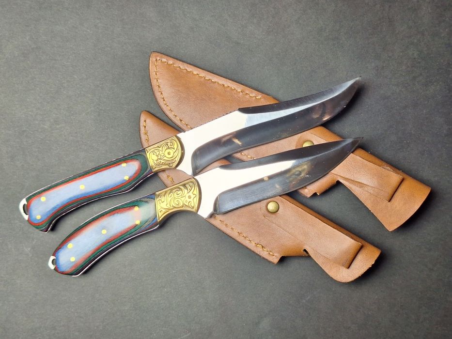 Ловен нож с кожена кания (два модела)