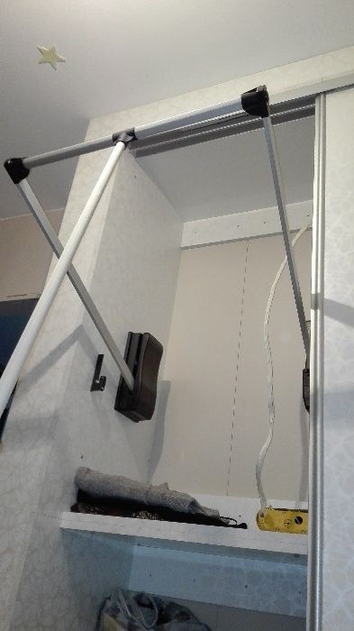 Механизми за гардероб/закачалки