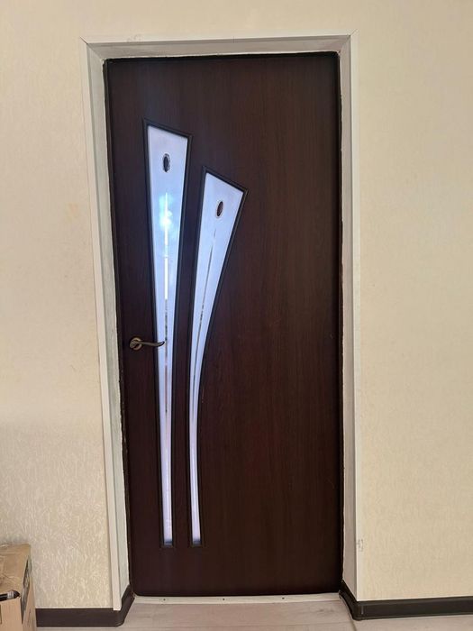 Продам межкомнатные двери б/у