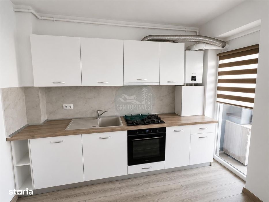 Apartament decomandat 2 camere cu balcon zona Henri Coanda