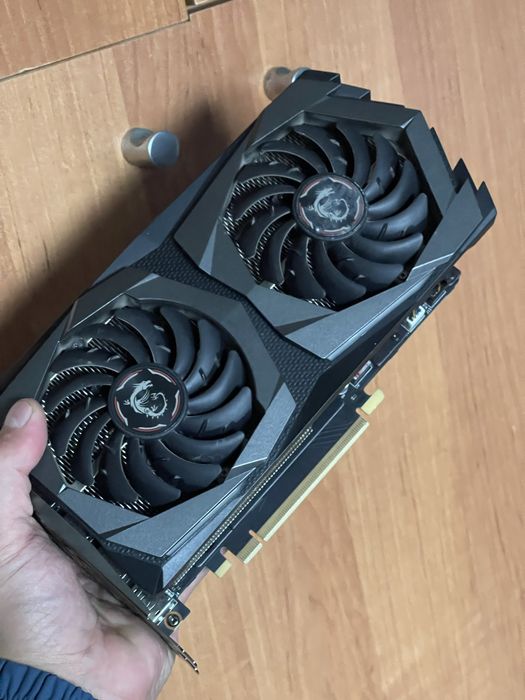 Продам видеокарту RTX 2060
