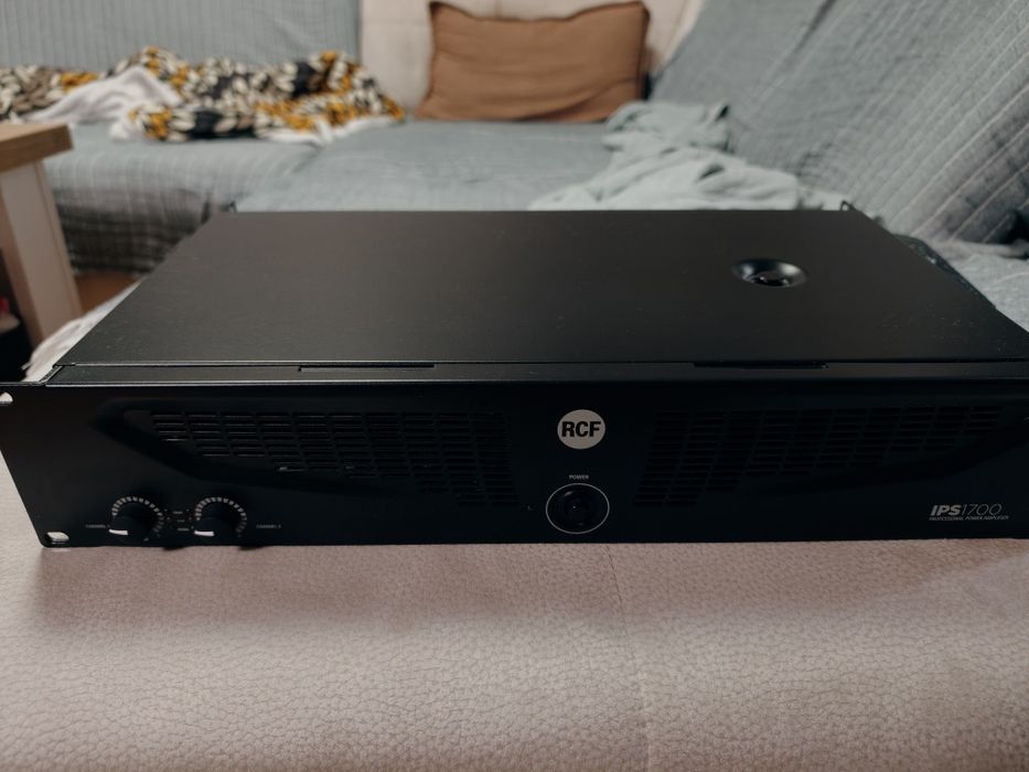 Тонколони Dynacord fe 15.2,стъпало RCF и  миксер Mackie