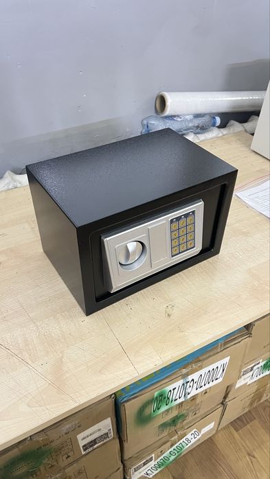 Сейф safe box 20EA черный