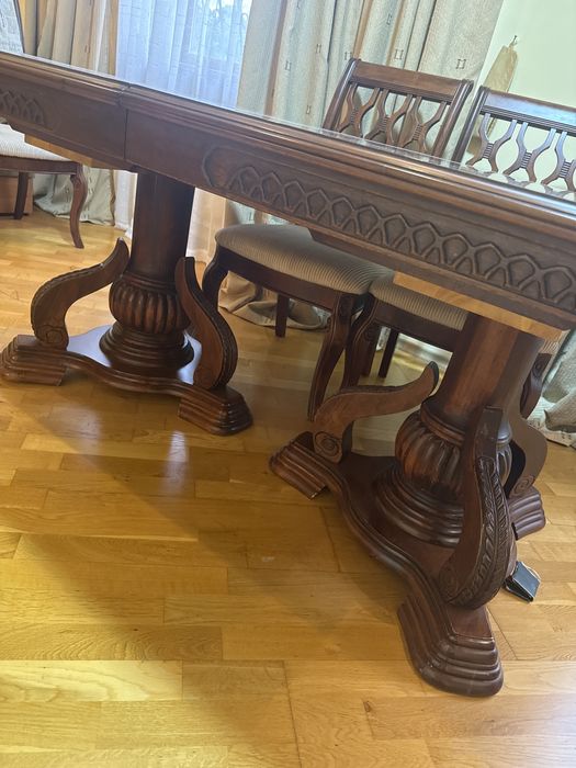 Стол обеденный, чистое дерево