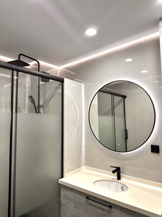 Продаю квартиру жк 12 месяцев