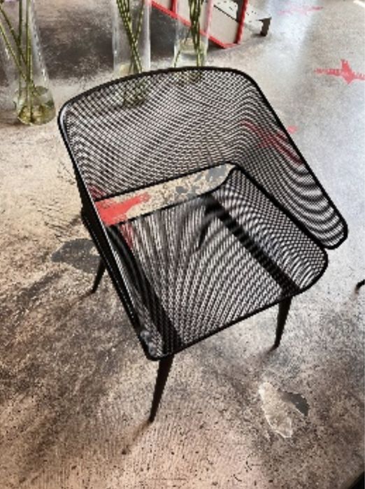Железные стулья (черные)