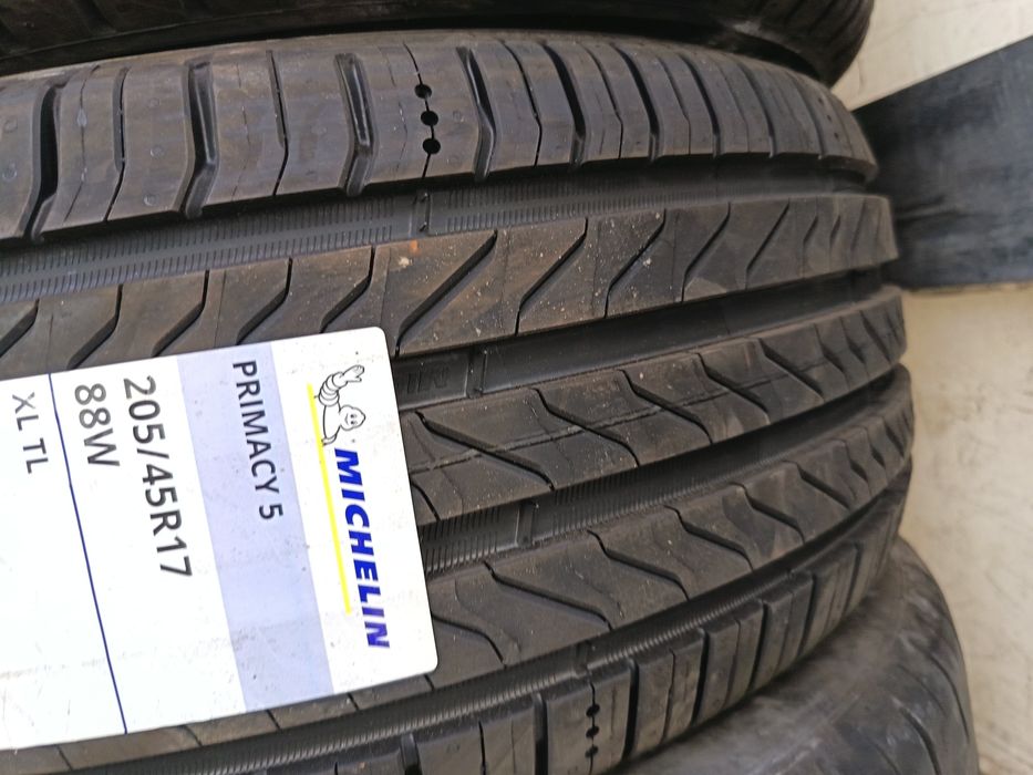 Anvelope vara 205 45 17 Michelin 2025 noi