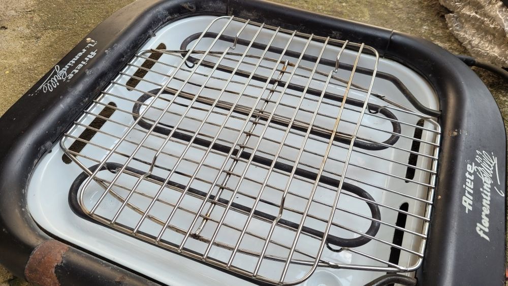 Gratar electric (grill)