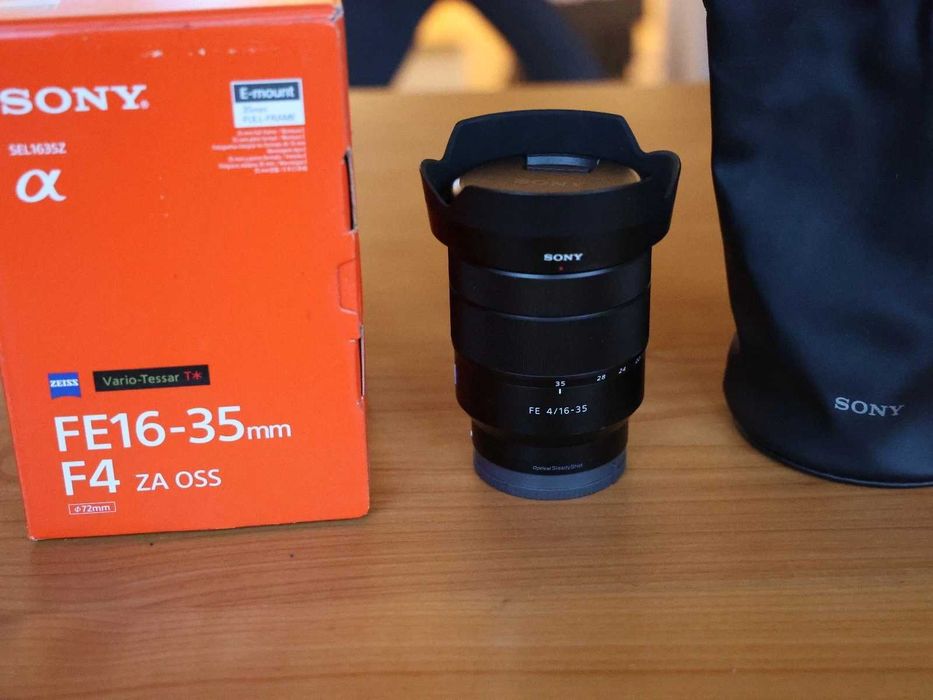 Обектив Sony Zeiss Vario-Tessar T* FE 16-35mm f4 ZA OSS