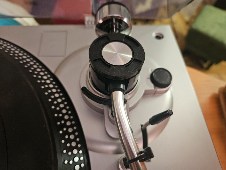 Грамофон аналогов TECHNICS  DJT-2