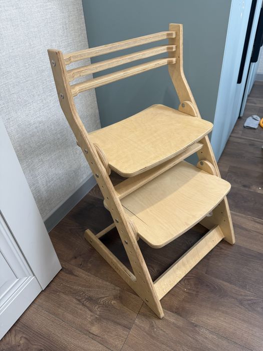 Детский растущий стул