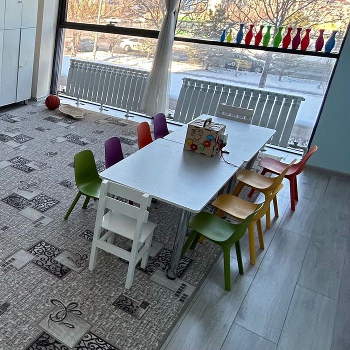 Столы стулья и шкаф для детсада и центра