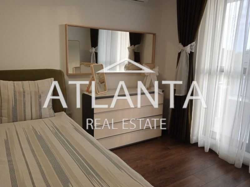 Продава се Двустаен апартамент в Варна, Бриз - 89 кв.м за 2304 €/кв.м - Снимка #3