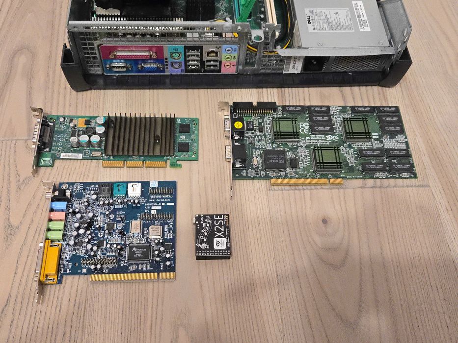 Retro Pc Windows Me / 3dfx Voodoo2 / Aureal Vortex2 / Quadro4 580 xgl