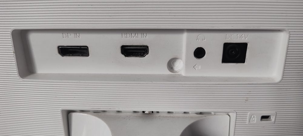 Mini Mac (Mid 2011)+Monitor curbat Samsung+tastatura+mouse