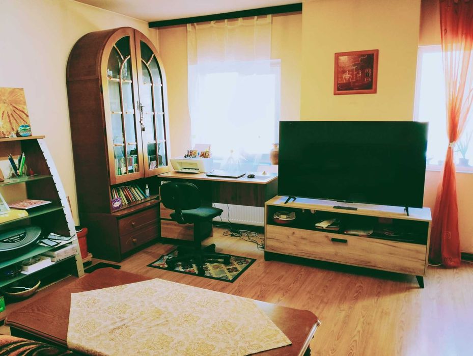 Apartament 3 camere Herculane 75 mp + boxă mare investiție