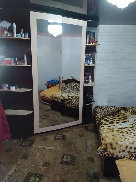 Продам спальный гарнитур