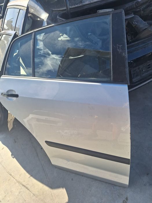 Задна дясна врата Vw Golf 5+ / Фолксваген Голф 5+ 2007г.