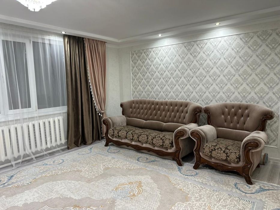 Продам диван и шторы