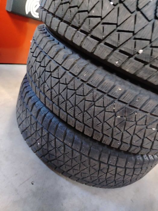 4бр.зимни гуми 195/80/15 Bridgestone