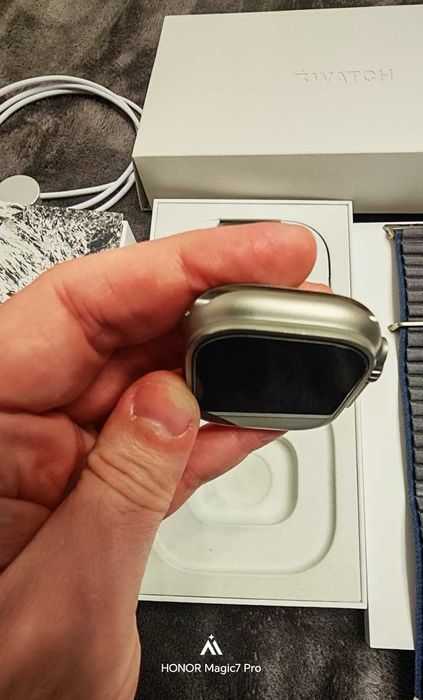 Apple Watch Ultra 2, GPS, Cellular, Carcasa Titanium 49mm