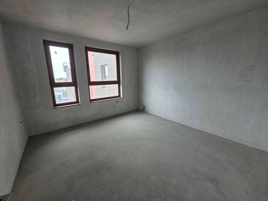 Апартамент с три спални в Центъра на гр.Хасково