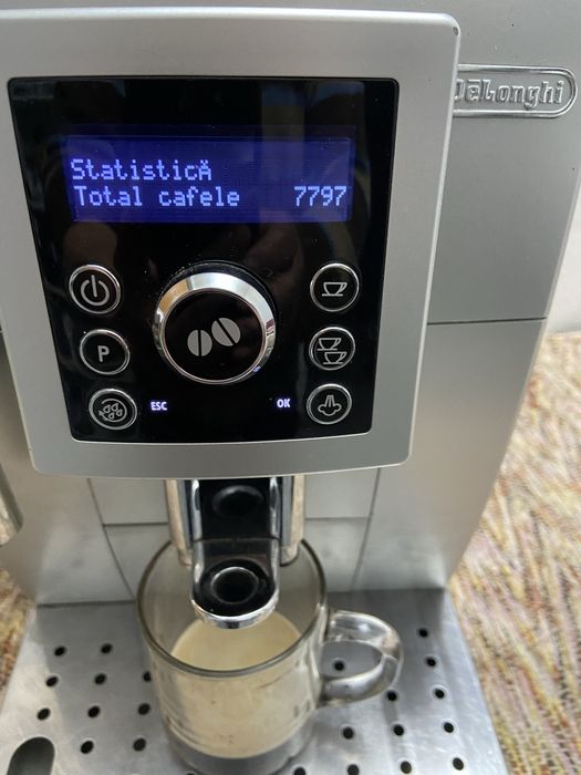 Espresor cafea Delonghi cu meniu in limba romana