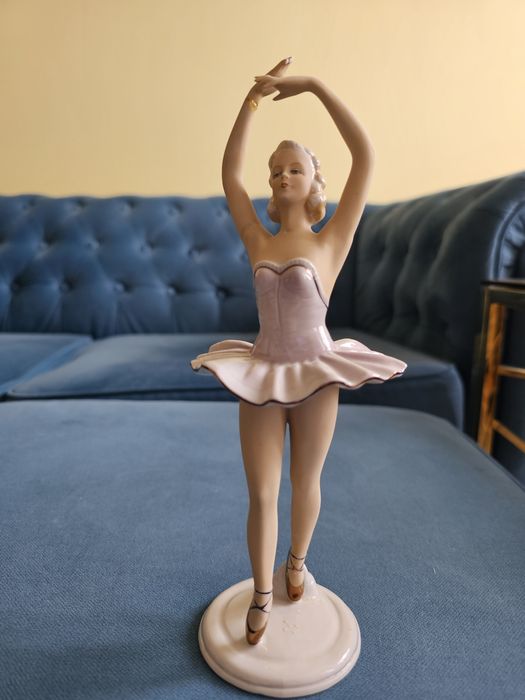Balerina de portelan