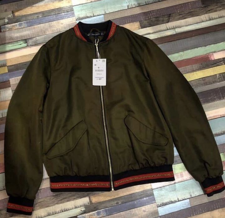 Jachetă Zara impecabilă