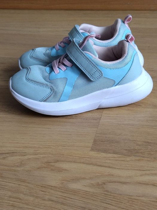 Кросовки на девочку