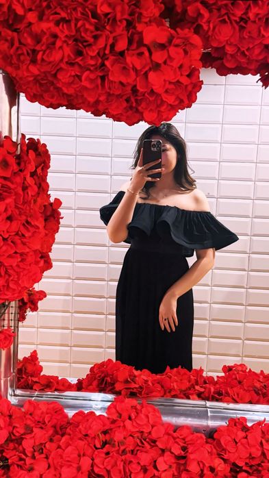 Вечернее черное платье