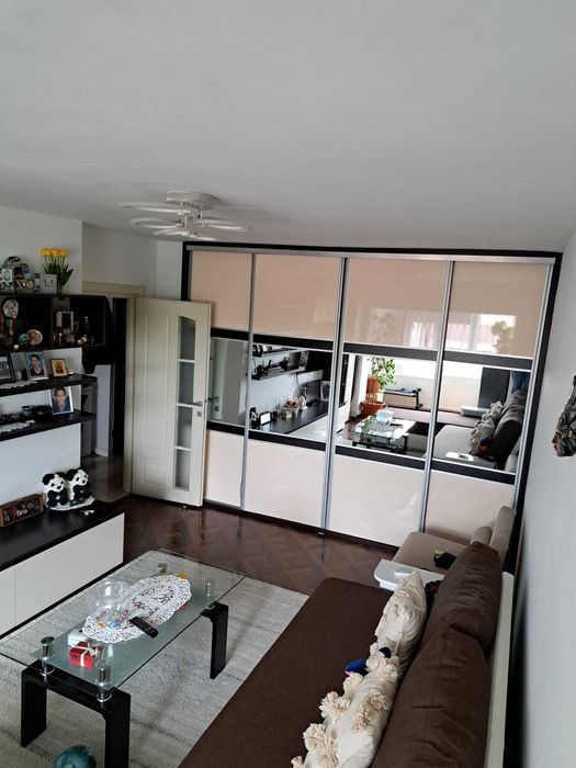Apartament 2 camere str Revolutiei, Harsova