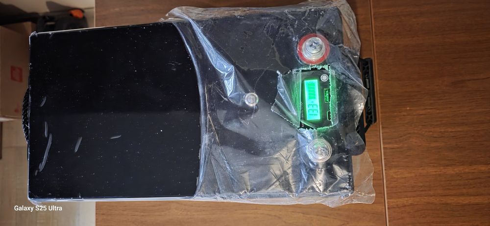 Продавам акумулатор Lifepo4 330 Ah с bluetooth